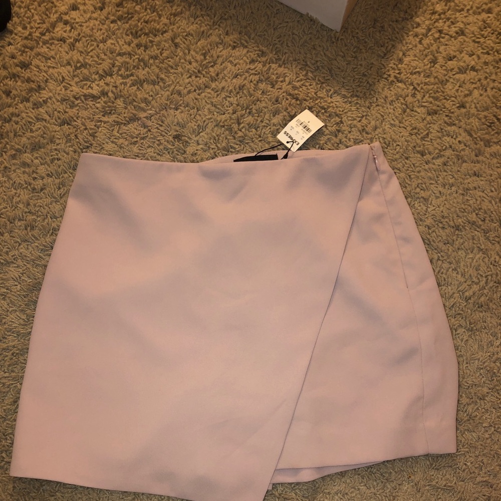 Express blush pink skort